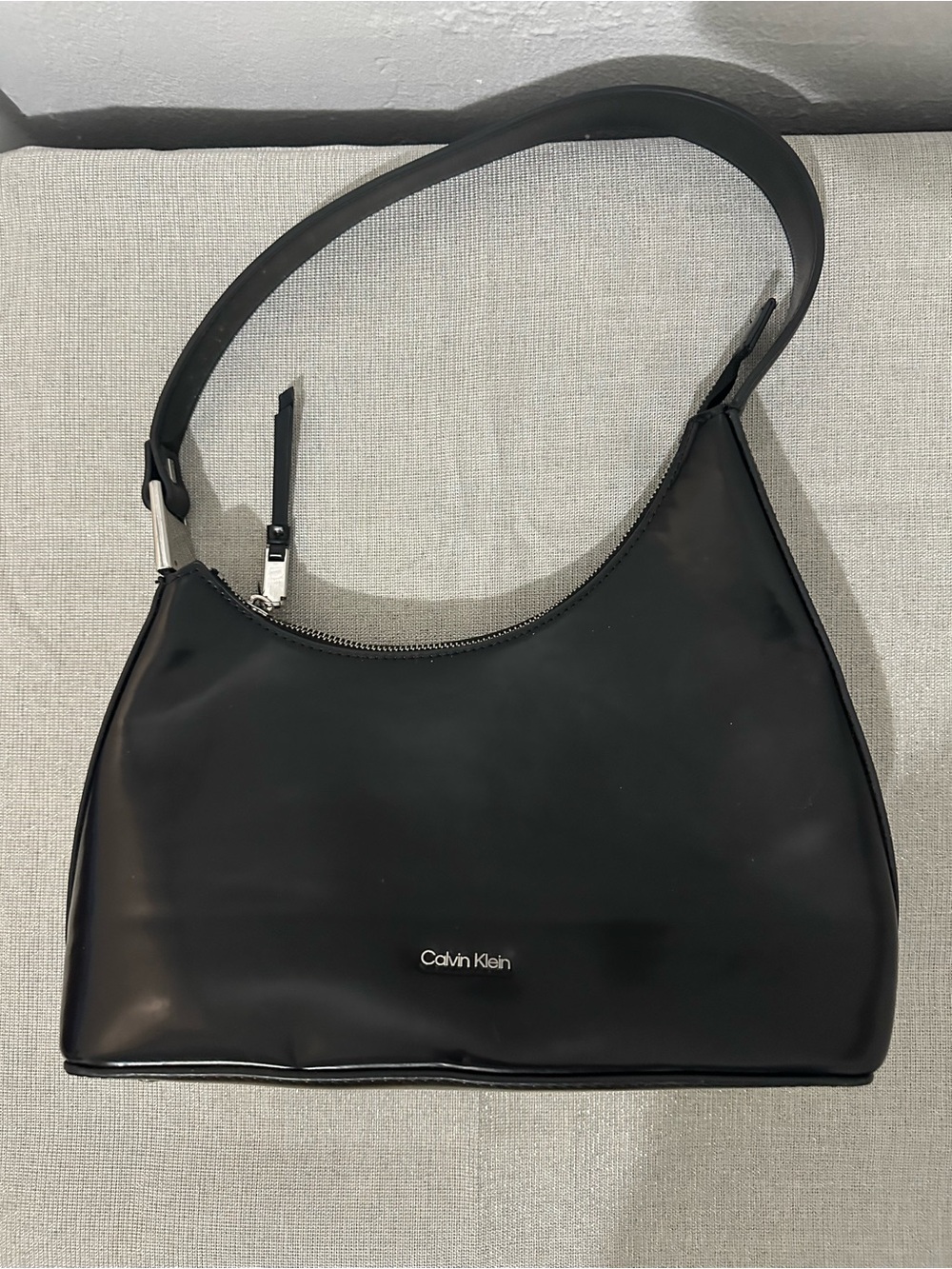 Calvin Klein Black Smooth Leather Shoulder Bag